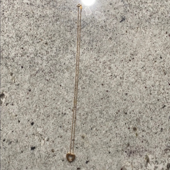 Gold chain with heart pendant - Picture 4 of 6